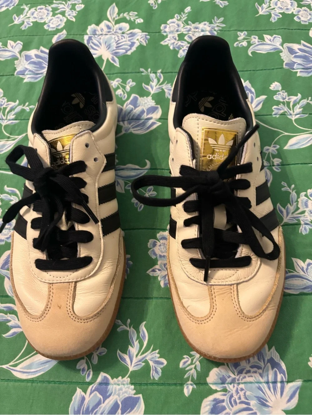 adidas Sambas Cream and Black Retro Trainer with Gold Logo - Picture 2 of 4